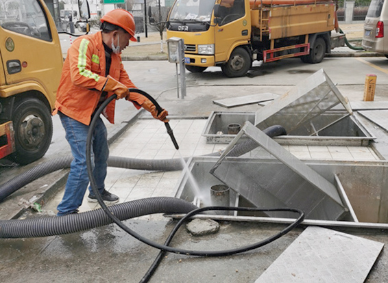 莺歌海镇隔油池清理
